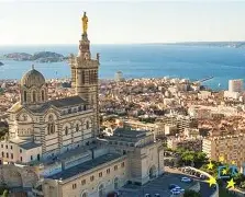 博鱼体育在线-勇士不敌热火库里飚中三分点燃观众